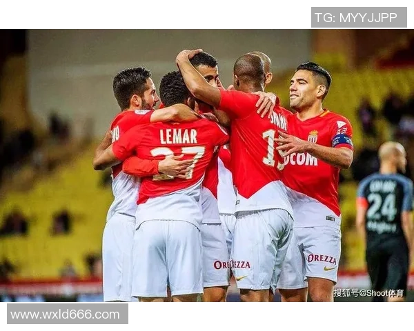 埃门主场迎战乌德勒b队力争全取三分展现强劲实力 埃门主场迎战乌德勒b队力争全取三分展现强劲实力