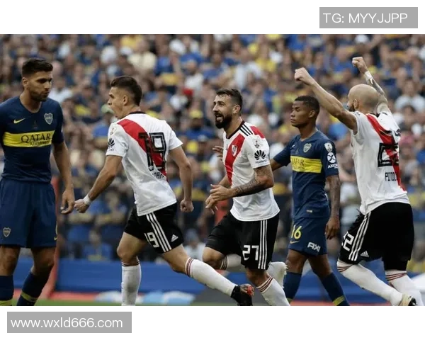 河床队与巴勒的激烈对决展现足球魅力与团队精神的巅峰较量